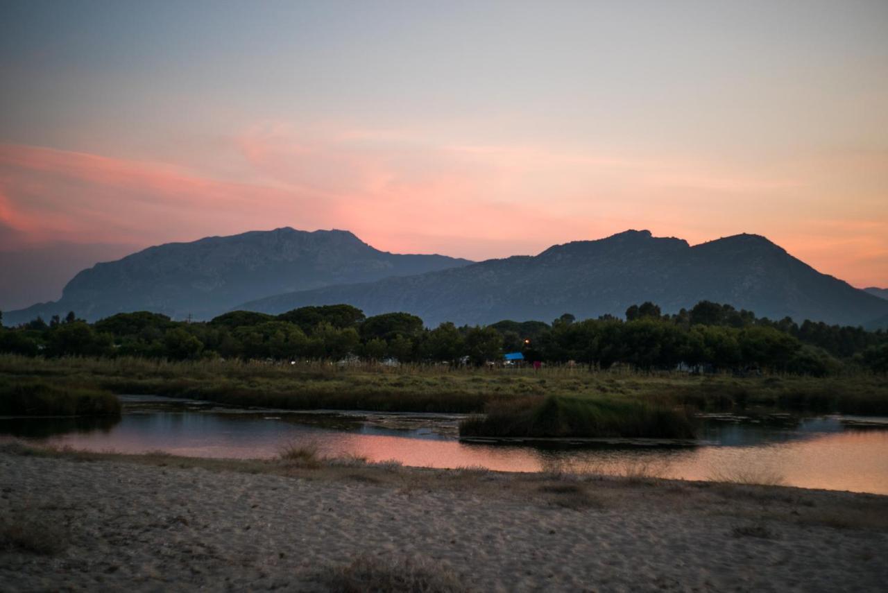 Camping Ermosa Posada  Ngoại thất bức ảnh